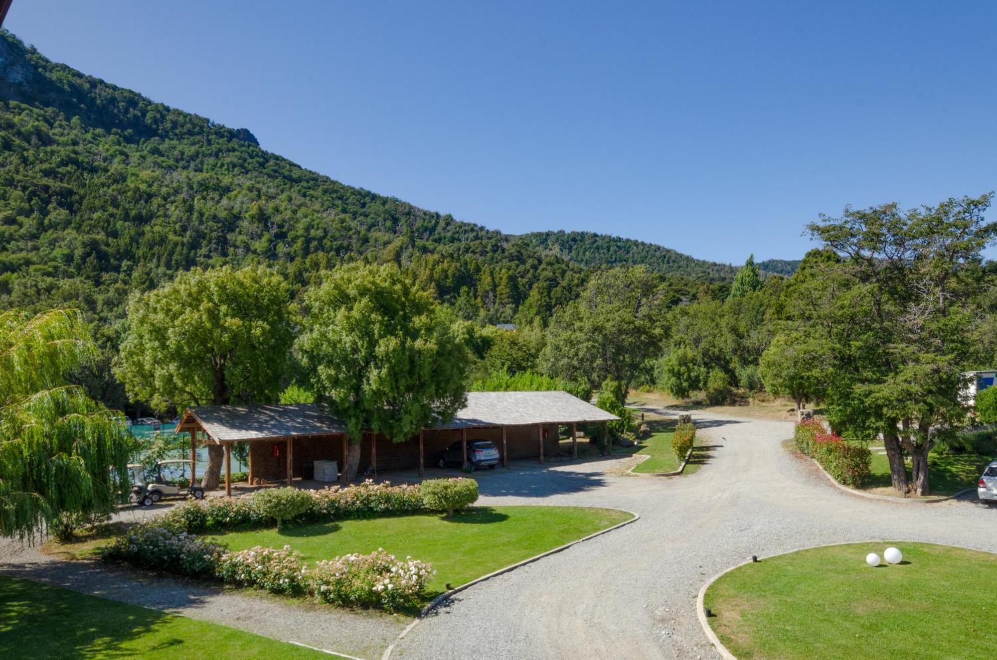 Arelauquen Lodge, A Tribute Portfolio Hotel Bariloche Buitenkant foto