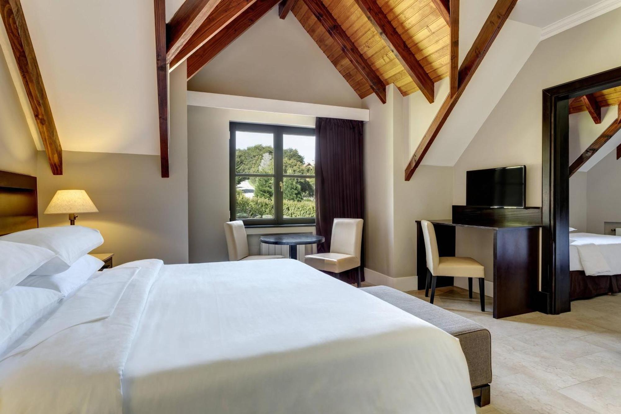 Arelauquen Lodge, A Tribute Portfolio Hotel Bariloche Buitenkant foto