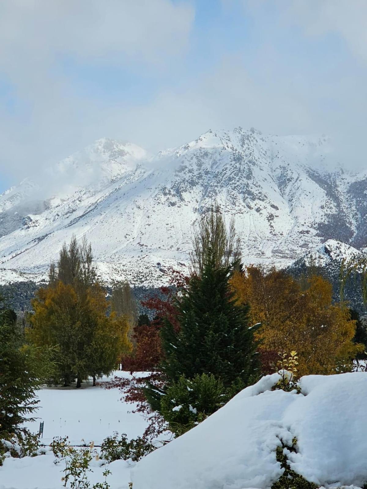 Arelauquen Lodge, A Tribute Portfolio Hotel Bariloche Buitenkant foto